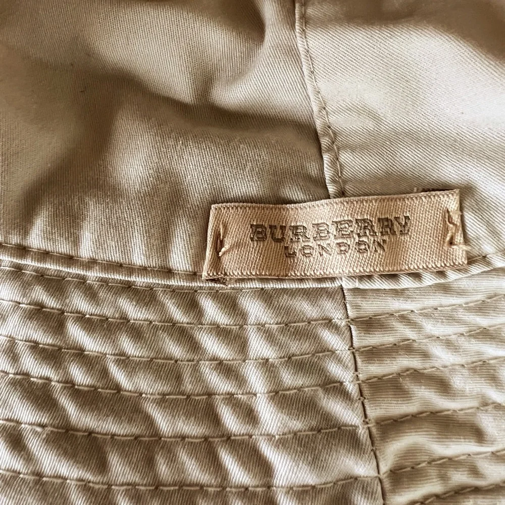 Burberry Look Plaid Bucket Hat Reverseable - Picture 4 of 6